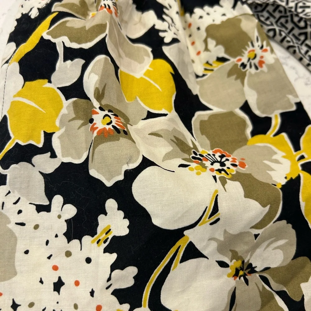 NWT Vera Bradley What’s Cooking Apron Dogwood Floral Skirt Style w/ Pockets